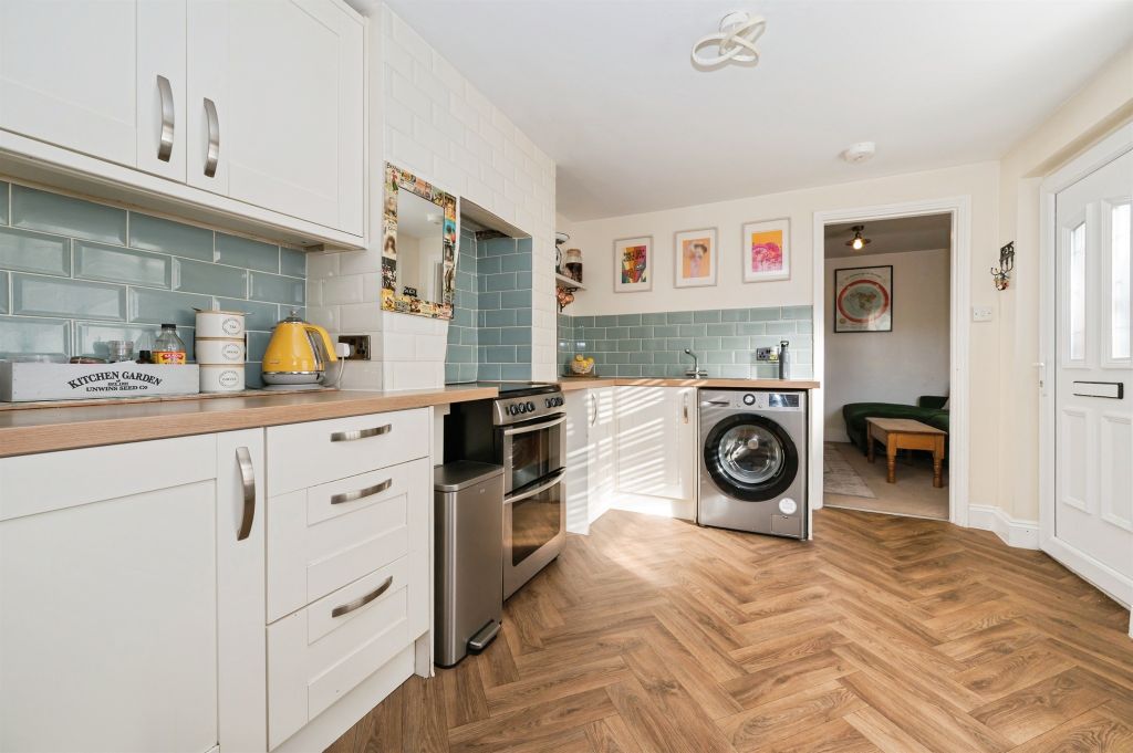 Property photo 2 of 16