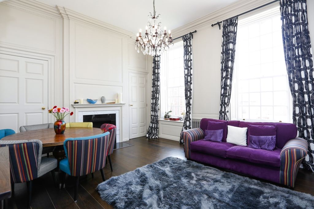 Property photo 3 of 10 Dining Room