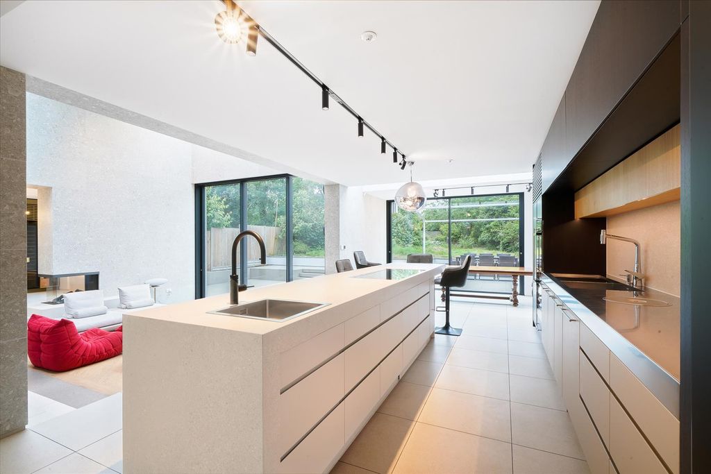 Property photo 3 of 29 18907964 (18).Jpg