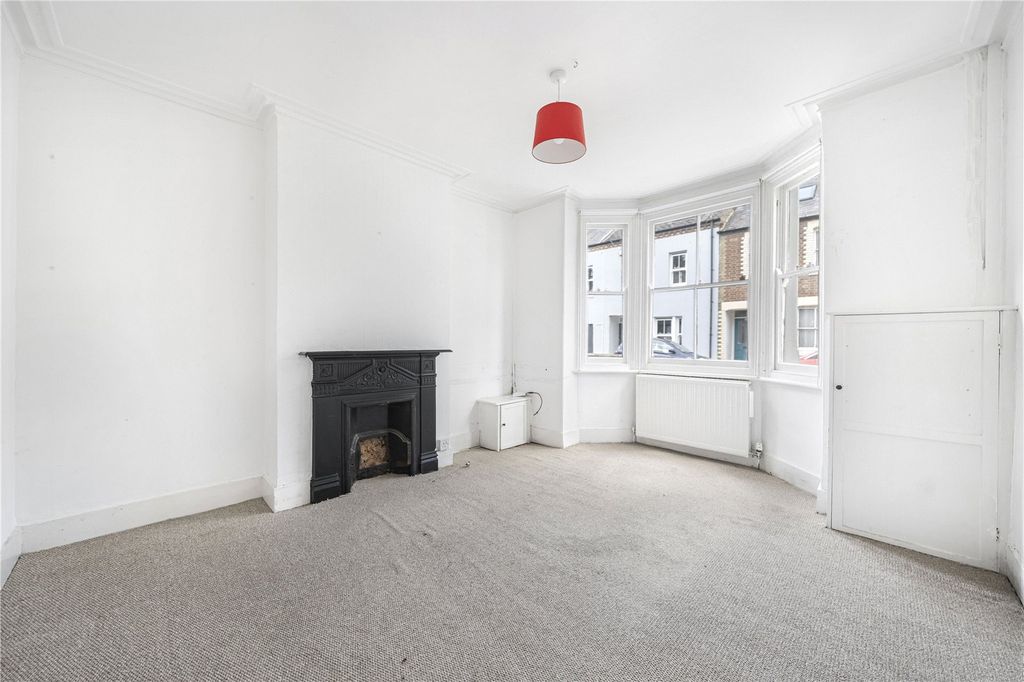 Property photo 2 of 12 Picture No. 33