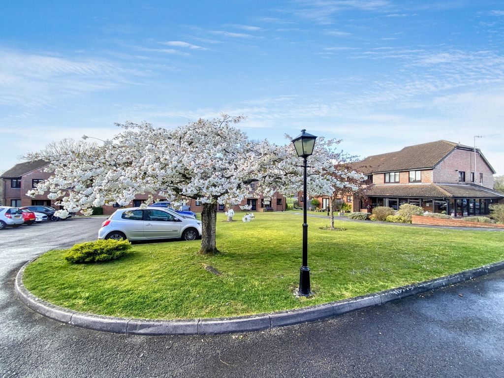 Property photo 3 of 18