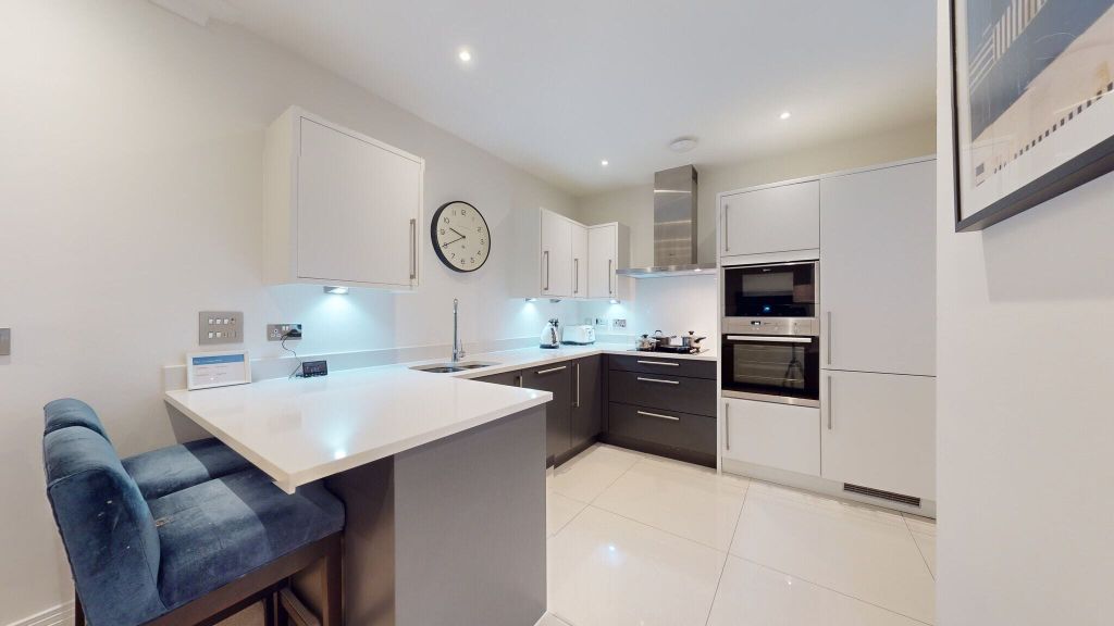 Property photo 2 of 16 Kitchen