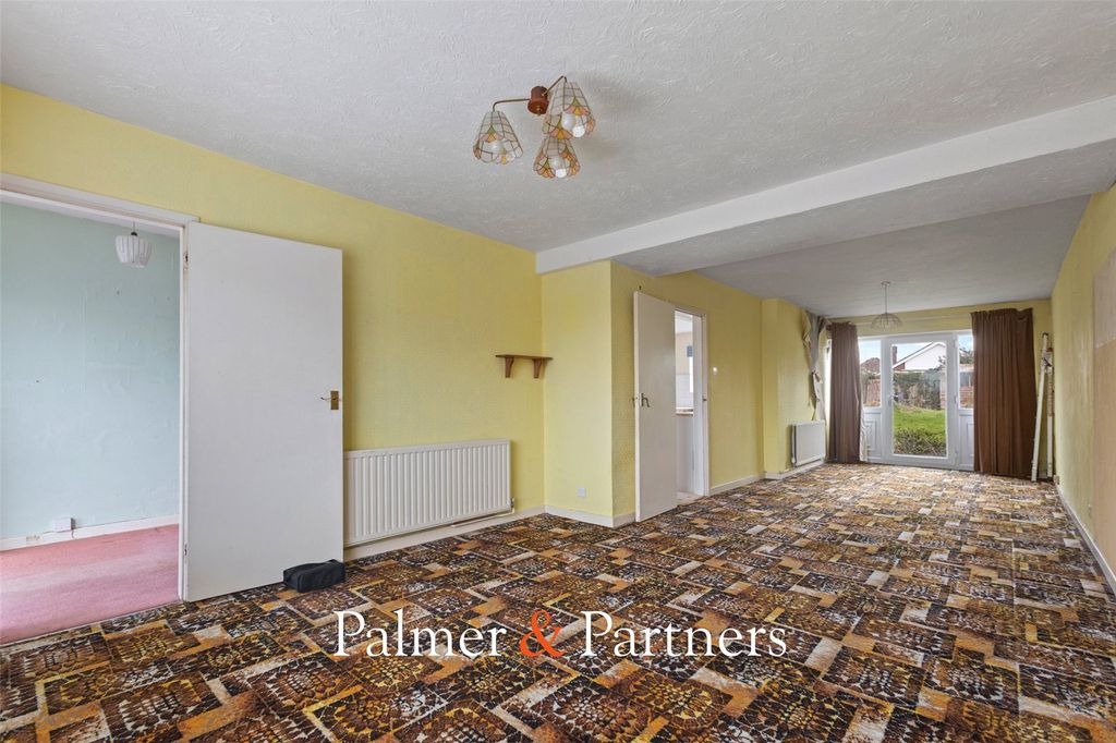 Property photo 3 of 18 Picture No. 04