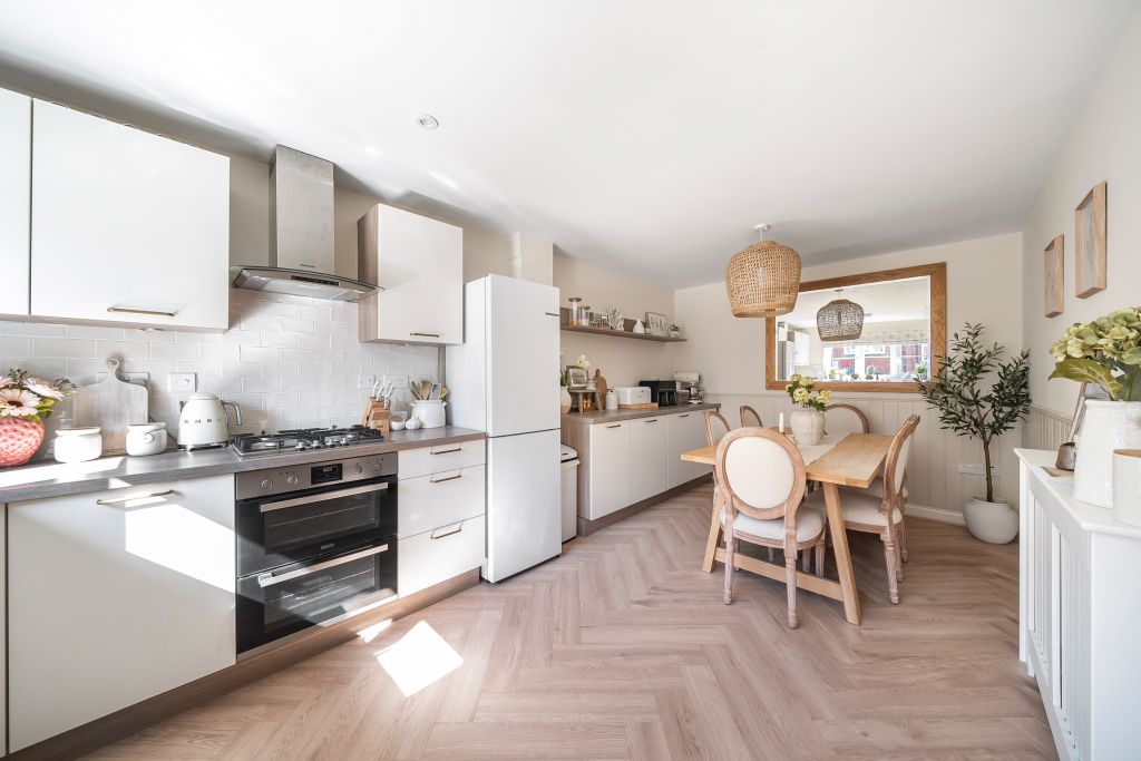 Property photo 3 of 29