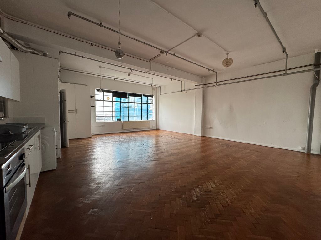 Property photo 1 of 4