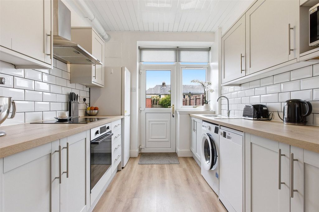 Additional image 5 of 2 bed flat for saleStation Road, Bannockburn, Stirling FK7