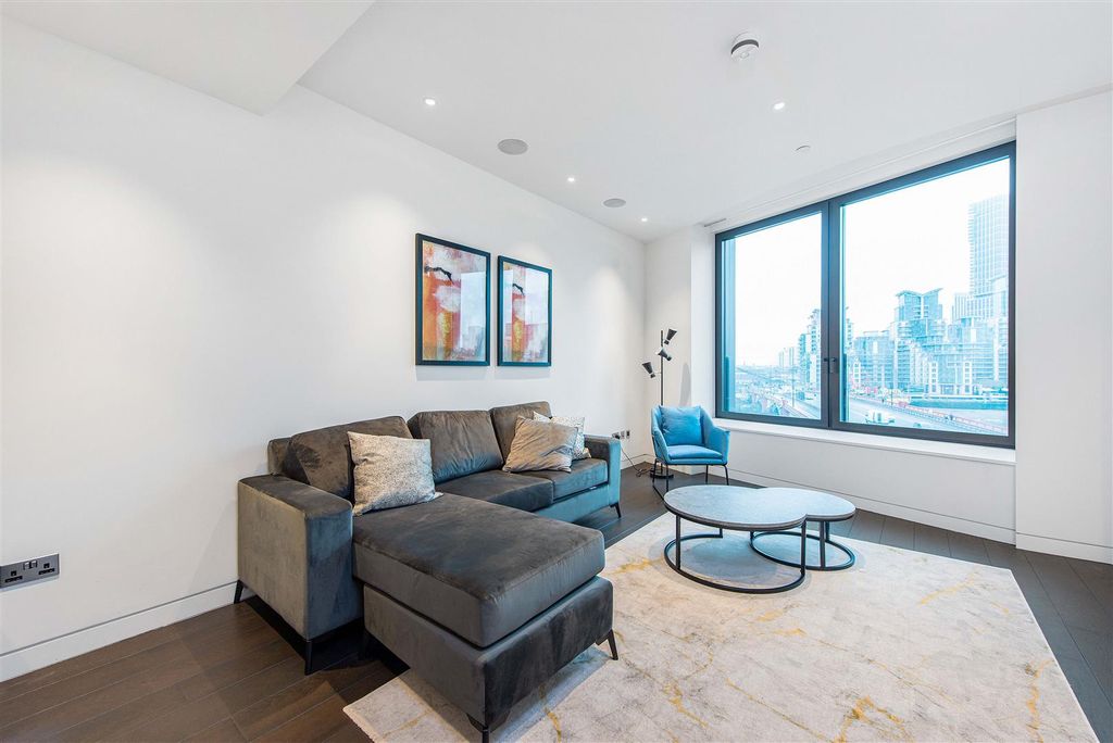 Property photo 1 of 12 Reception