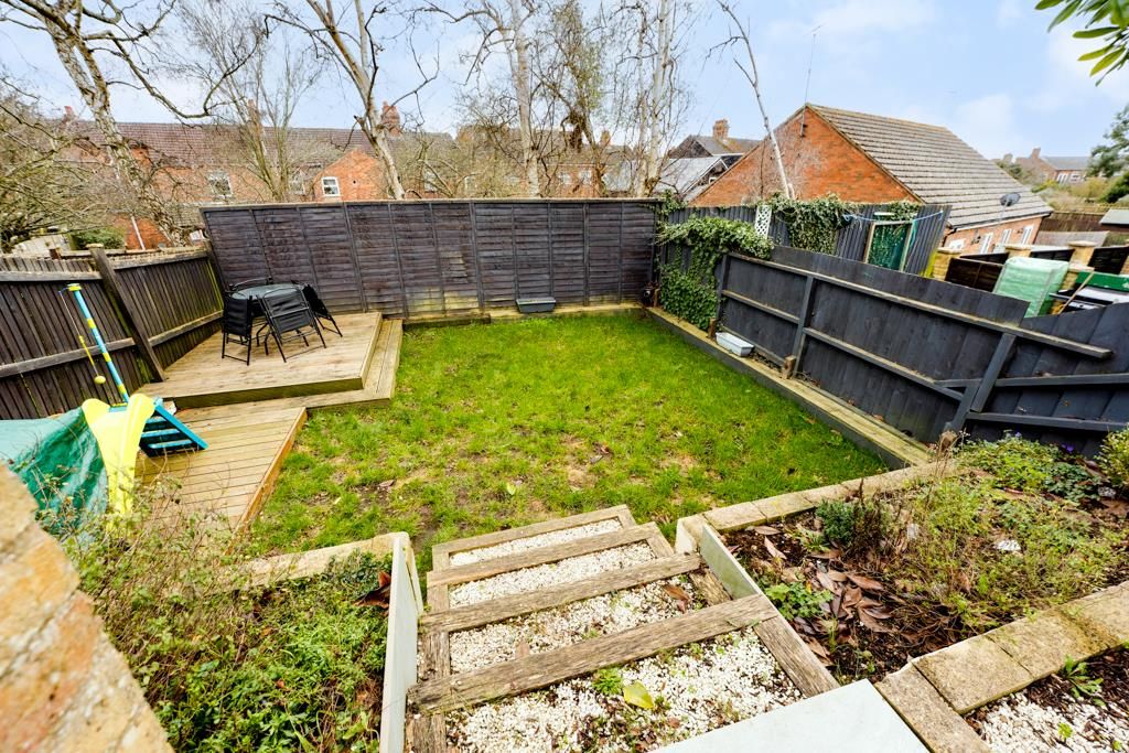 Property photo 3 of 25 77 Churchill Way, Burton Latimer-5.Jpg