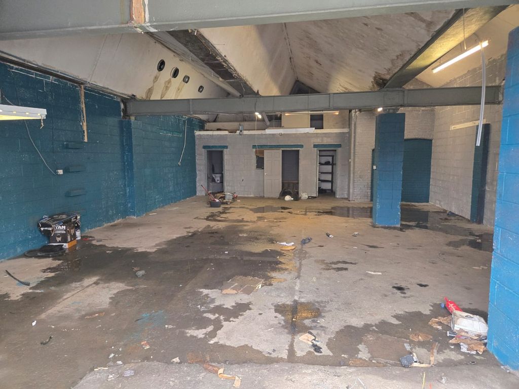 Property photo 1 of 3