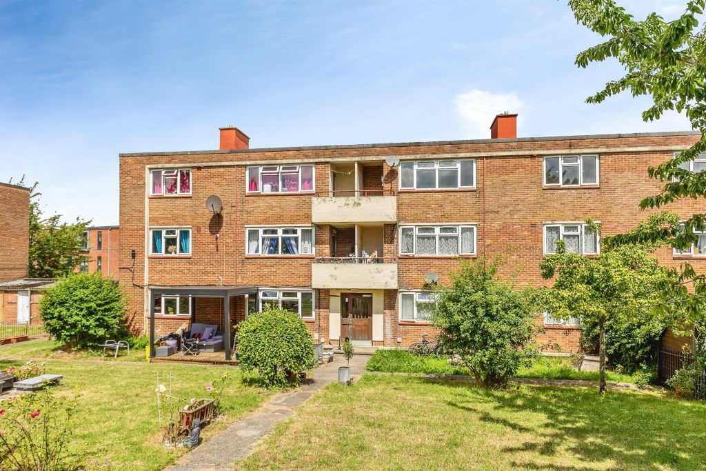 Property photo 1 of 11