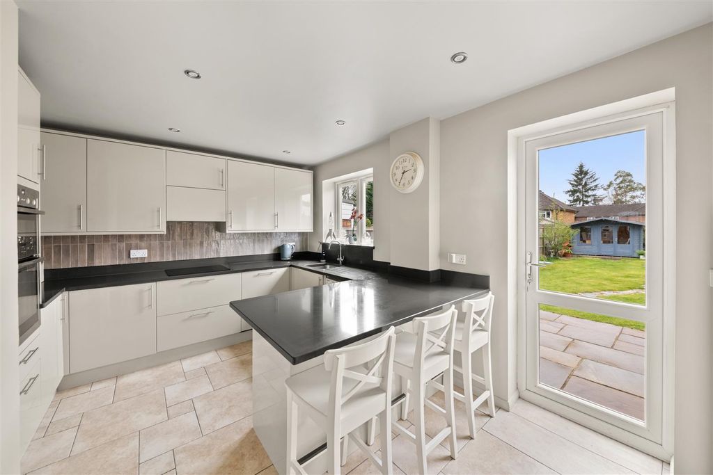 Property photo 2 of 19