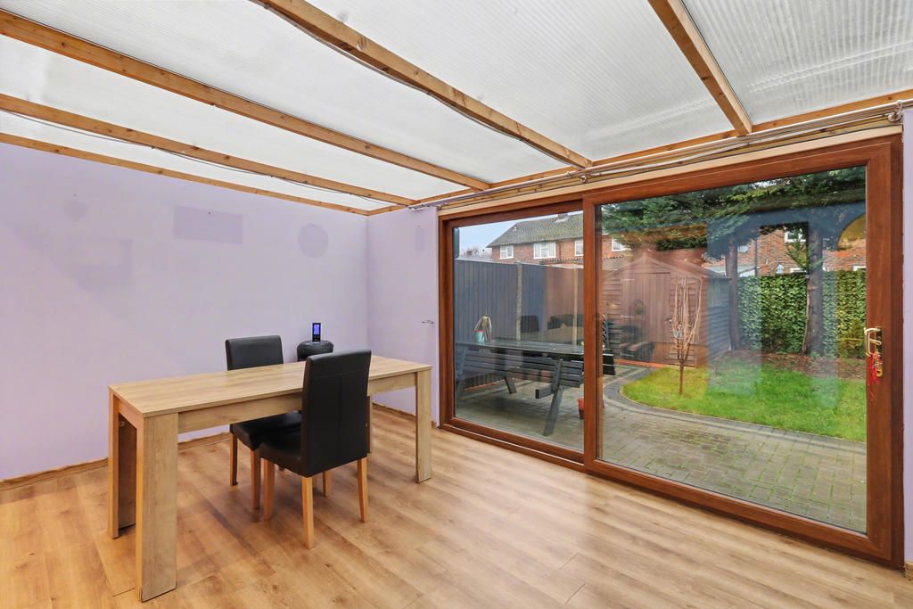 Property photo 3 of 13 Open Plan Lean To