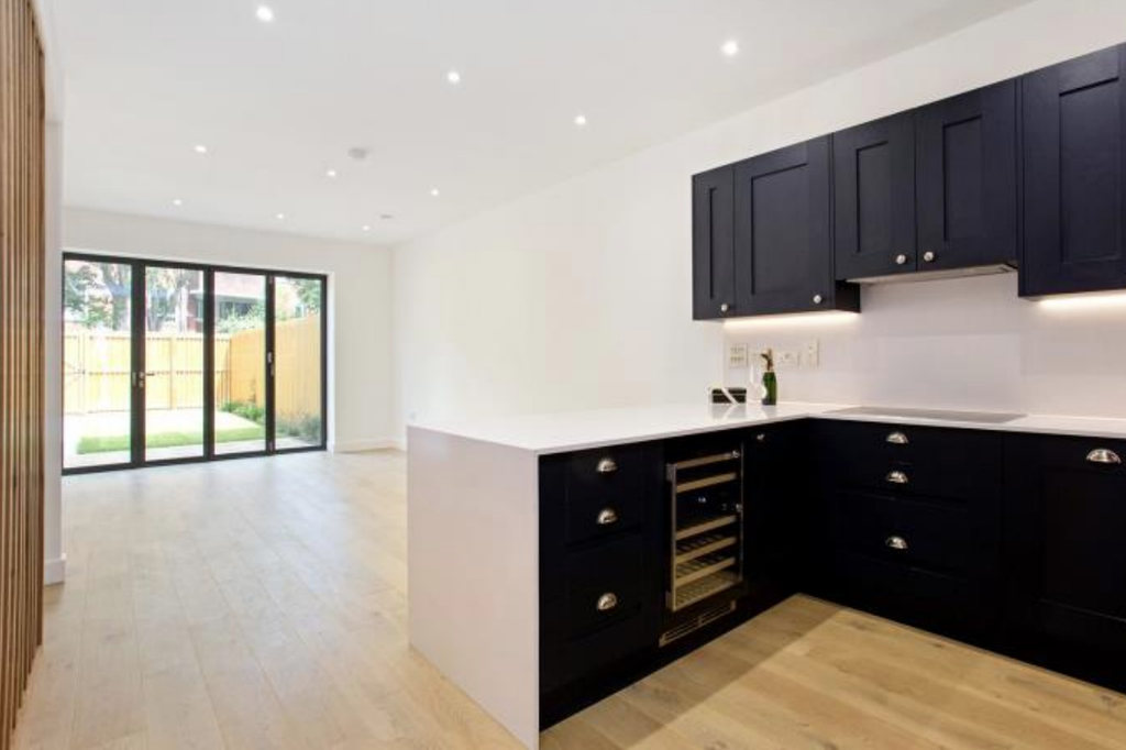 Property photo 2 of 9 Screenshot 2025-12-09 101253.Png