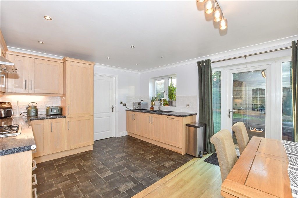 Property photo 3 of 12 Kitchen/Diner