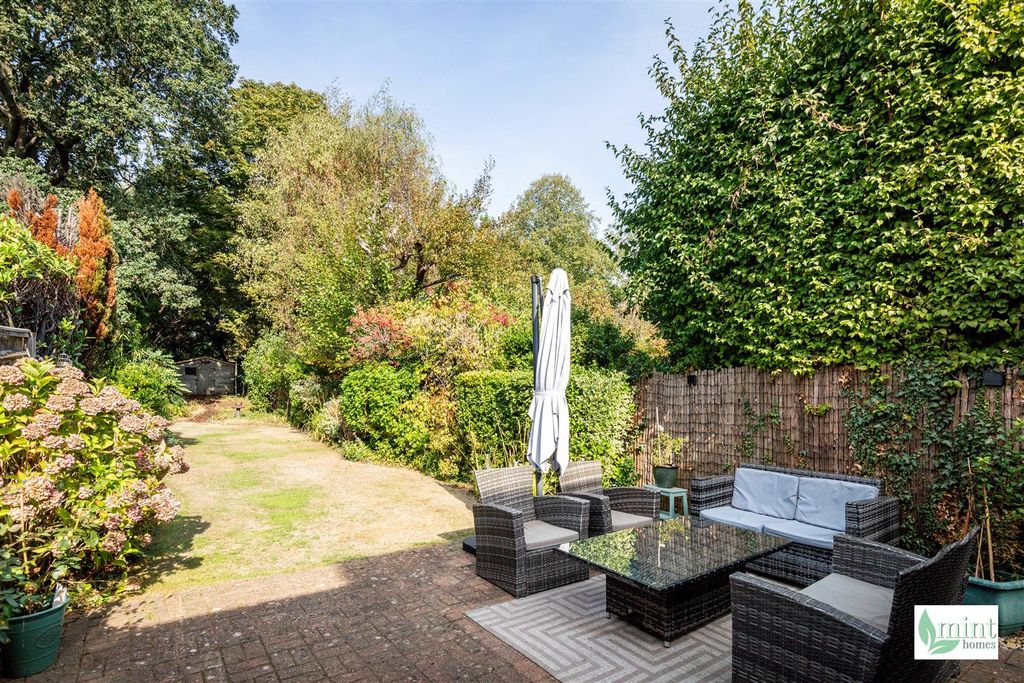 Property photo 3 of 24 Station Road-25.Jpg