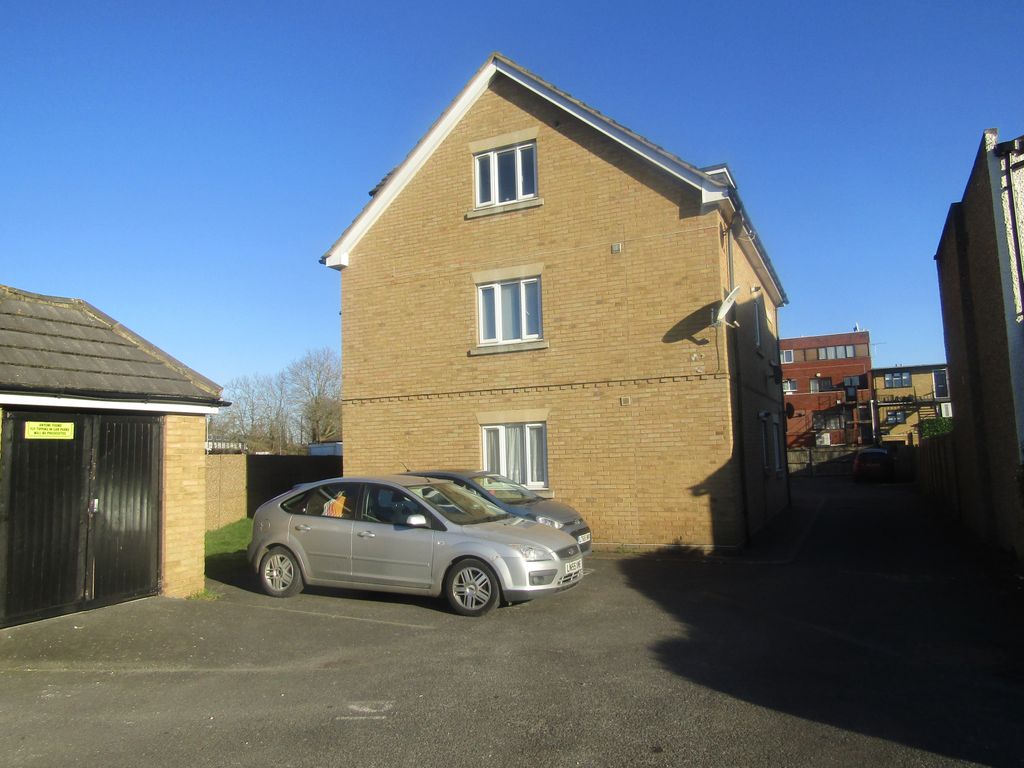 Property photo 1 of 13 26 Ronmarsh, Lambton Avenue
