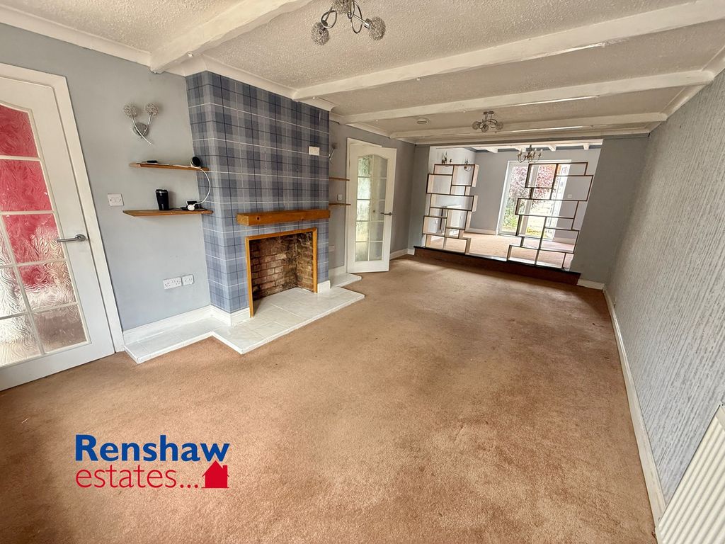 Property photo 3 of 15 L (1)
