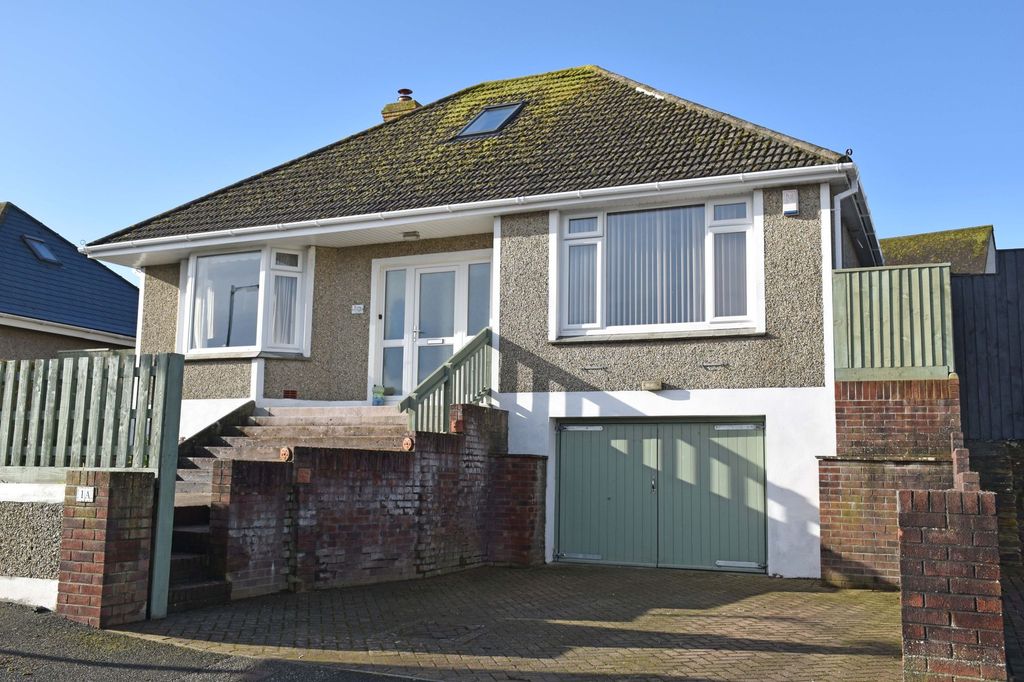 Property photo 1 of 24 External