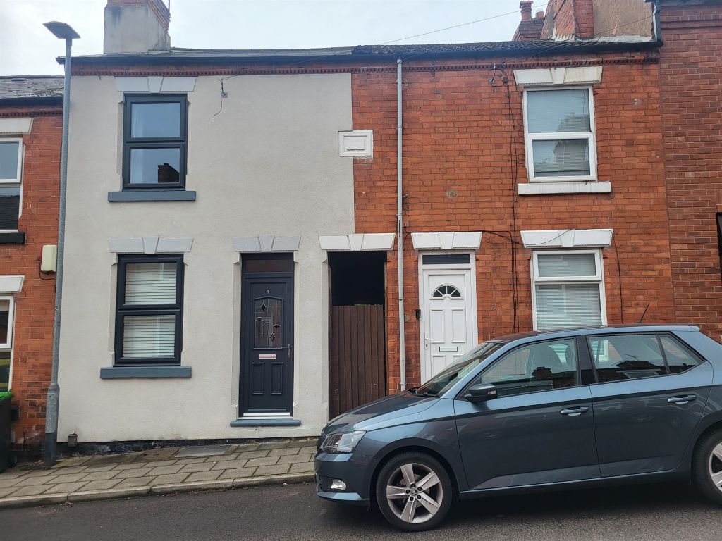 Property photo 1 of 17