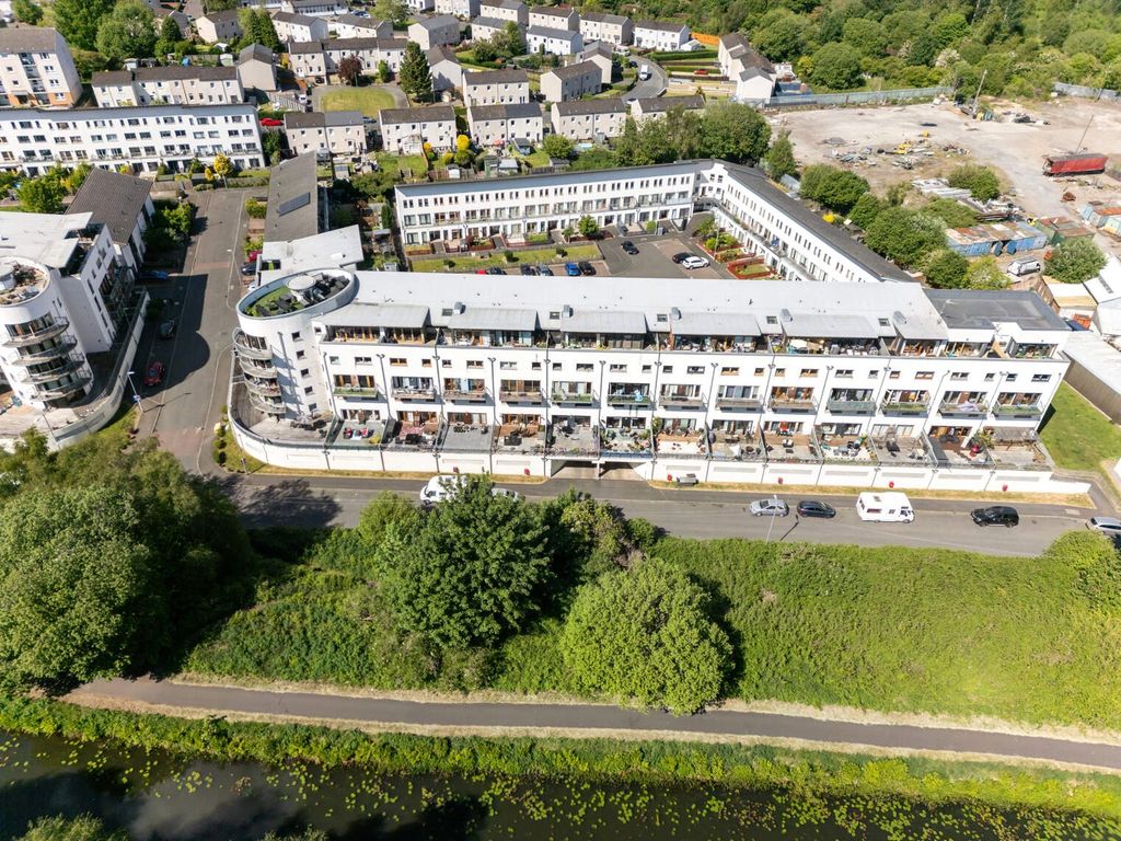 Property photo 1 of 19 Aerial