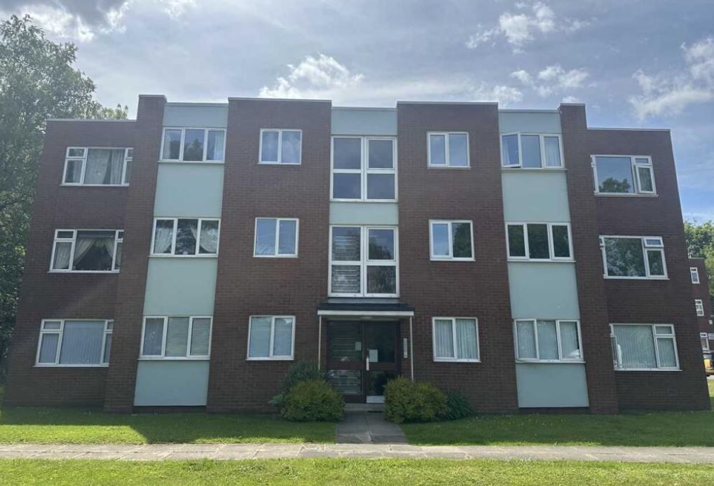 Property photo 1 of 6 Front