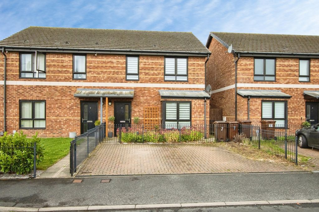 Property photo 1 of 18 Pbox-Img.Jpg