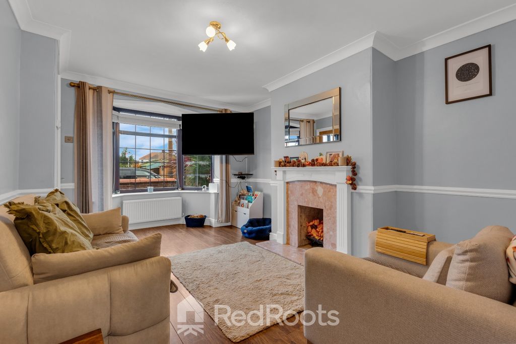 Property photo 3 of 26 4655815