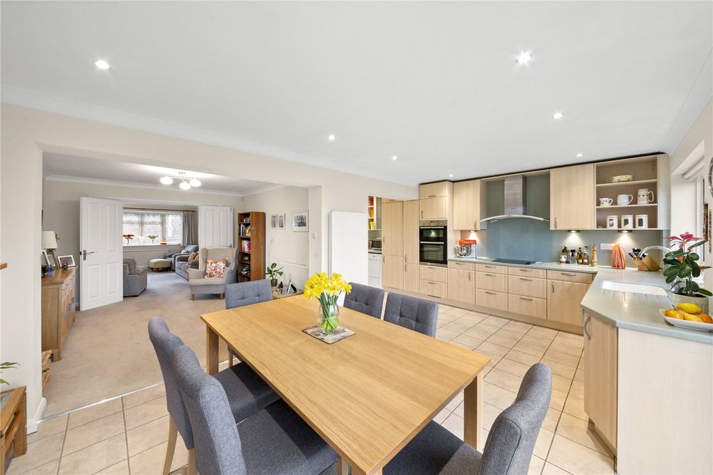 Property photo 2 of 18 Picture No. 02