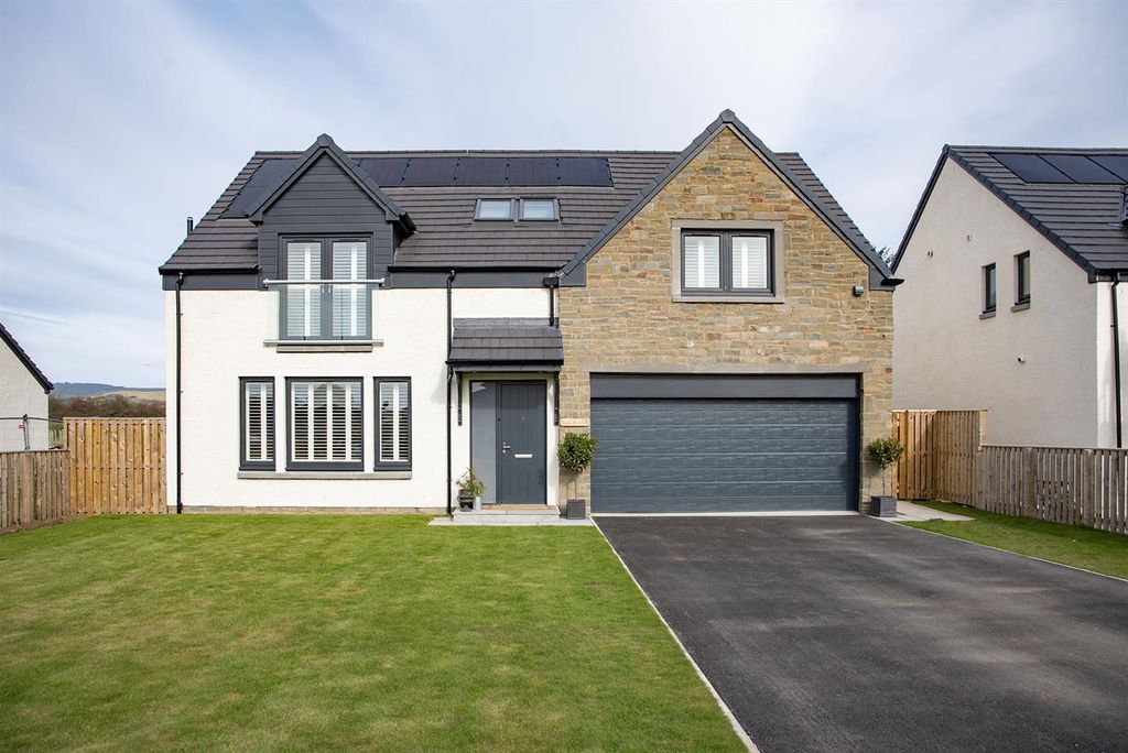 Property photo 1 of 36 Front