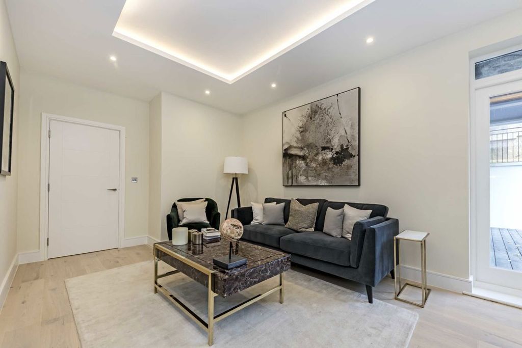 Property photo 2 of 4