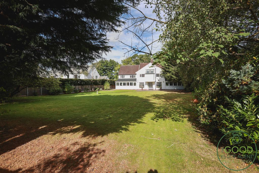 Property photo 3 of 38