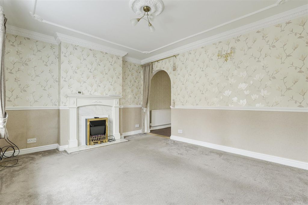 Property photo 2 of 16 02.Jpg