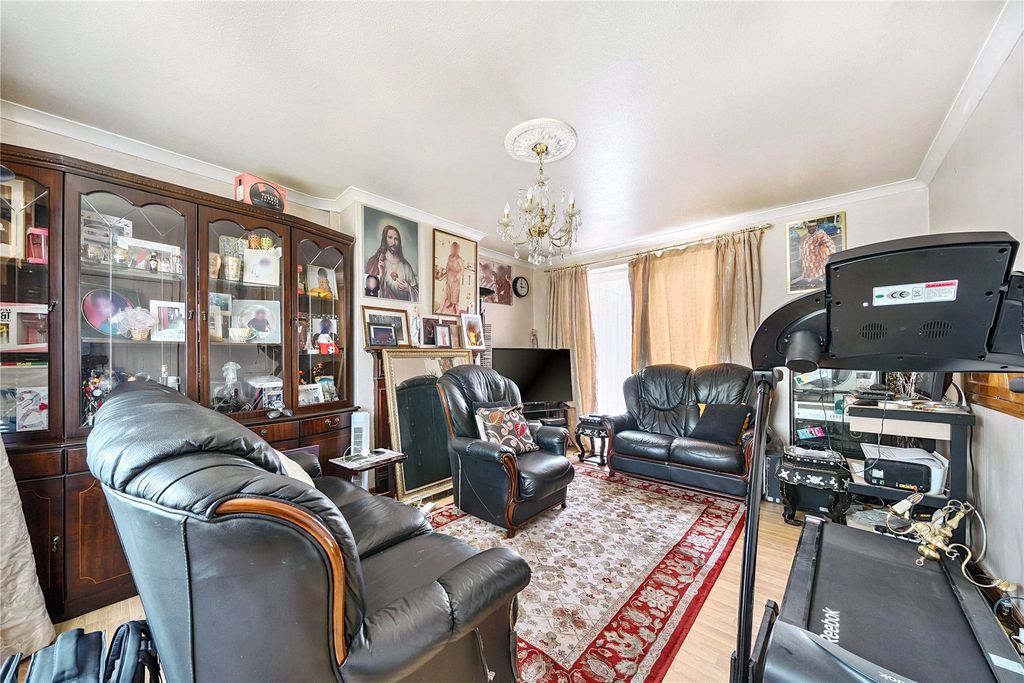 Property photo 2 of 21 Picture No. 03