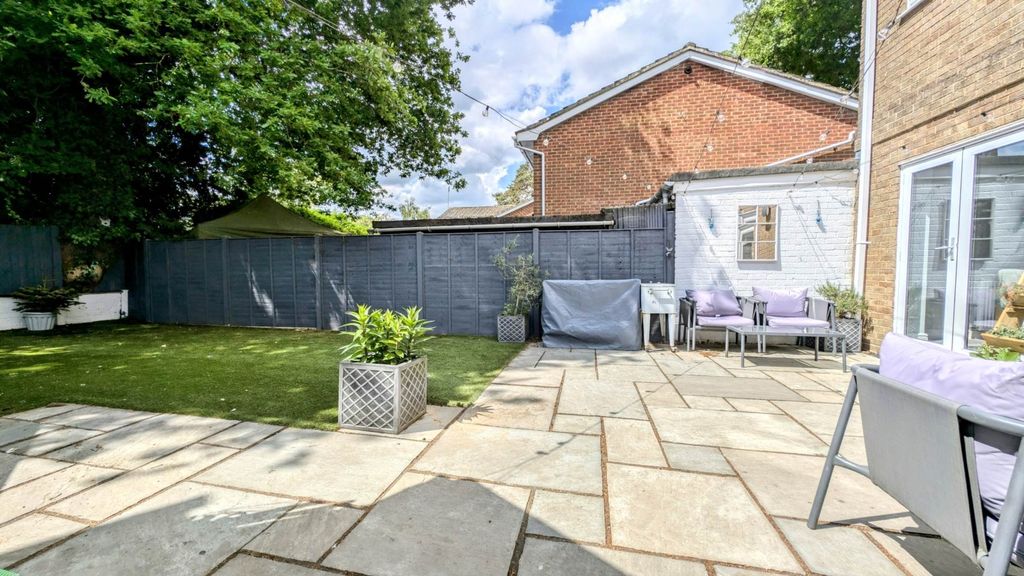 Property photo 3 of 17