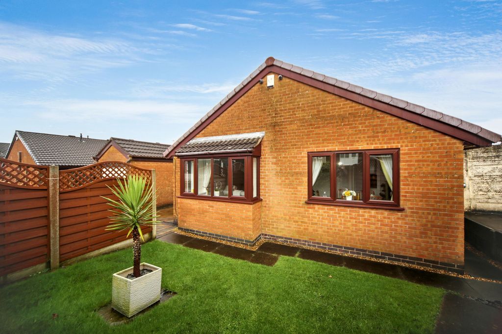 Property photo 1 of 21