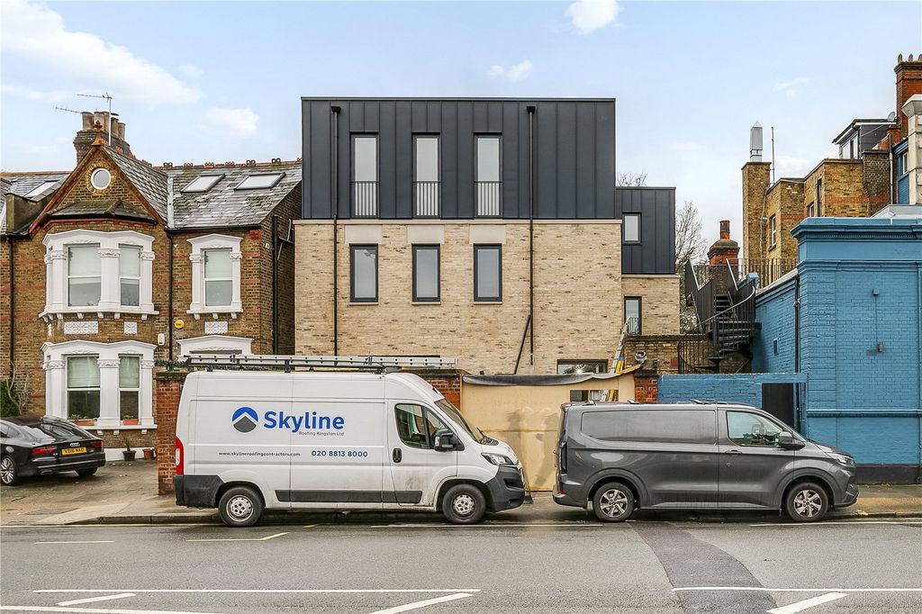 Property photo 3 of 3 Picture No. 03