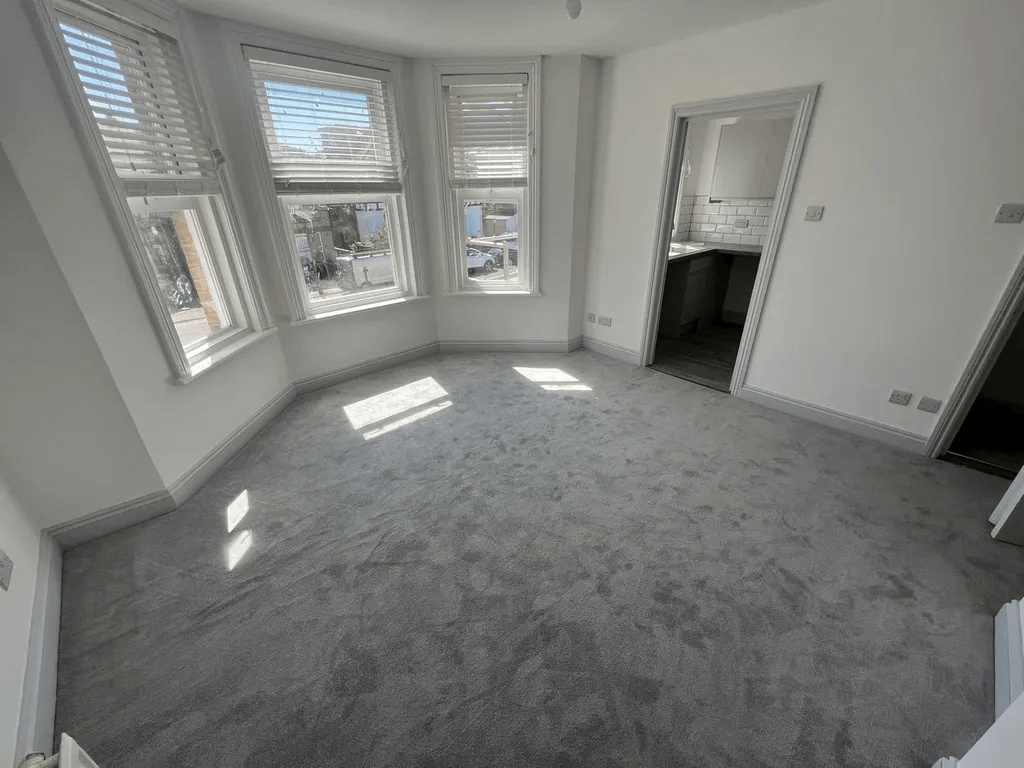 Property photo 2 of 5 Gallery