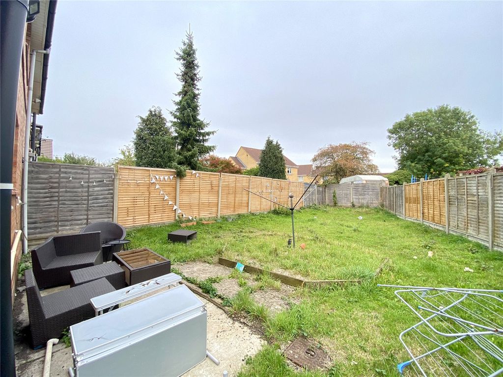 Property photo 3 of 11 Picture No. 17