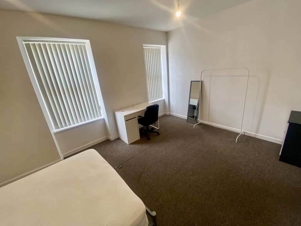 Property photo 3 of 18 Img_7010