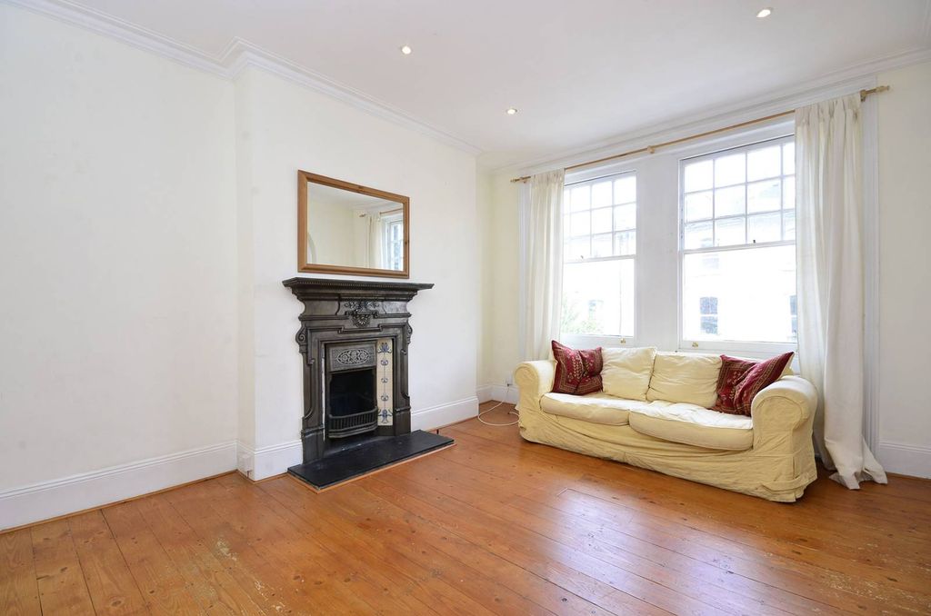 Property photo 2 of 13