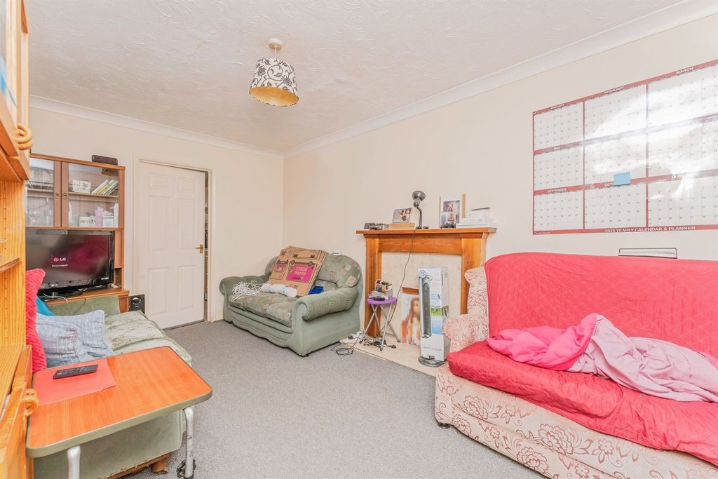 Property photo 3 of 17