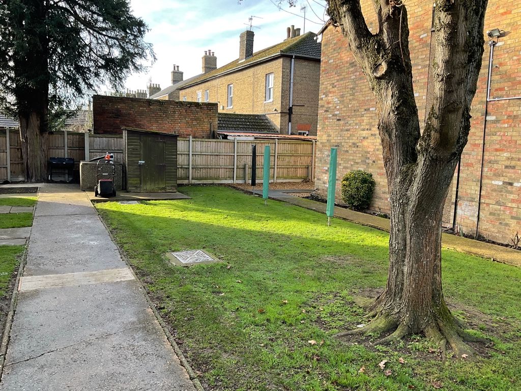 Property photo 2 of 11