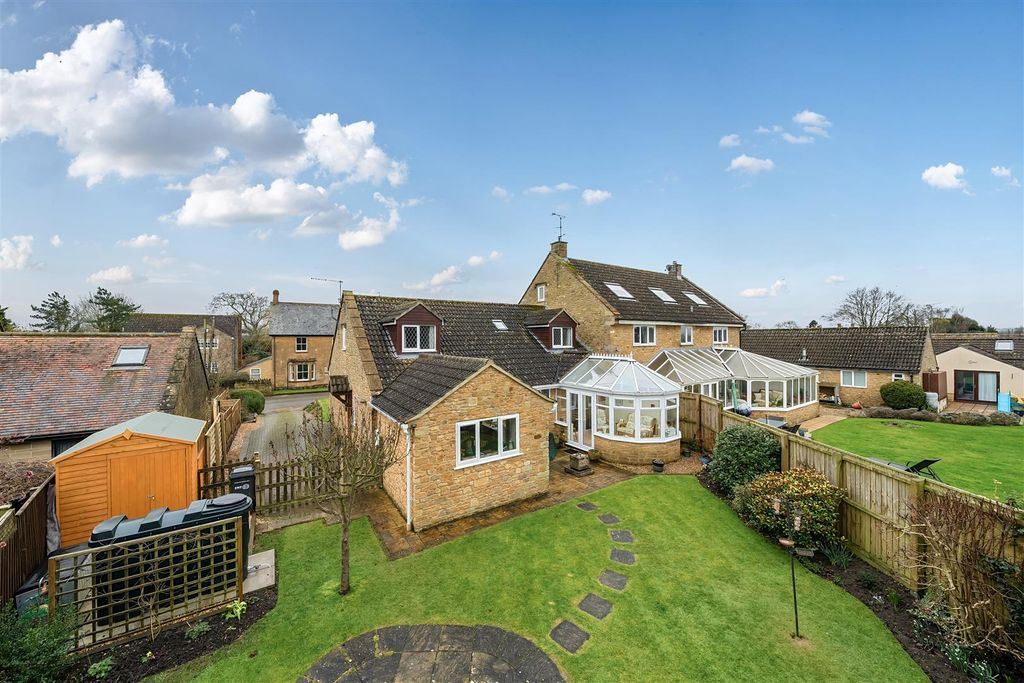 Property photo 1 of 13 Rear