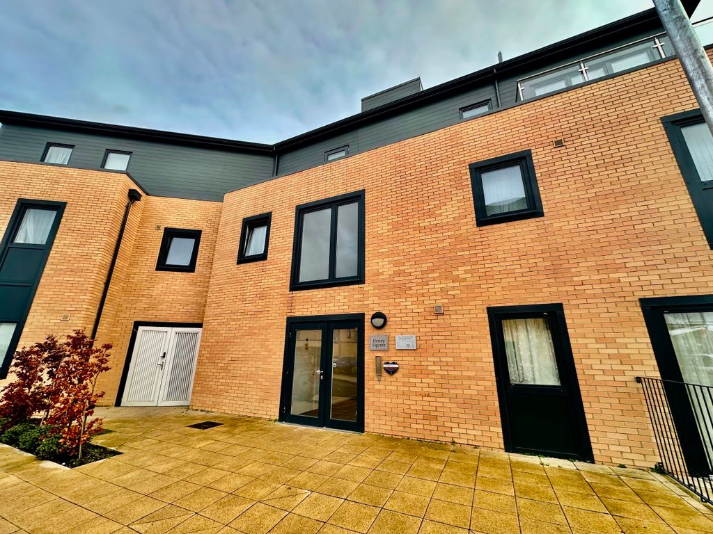 Property photo 2 of 9