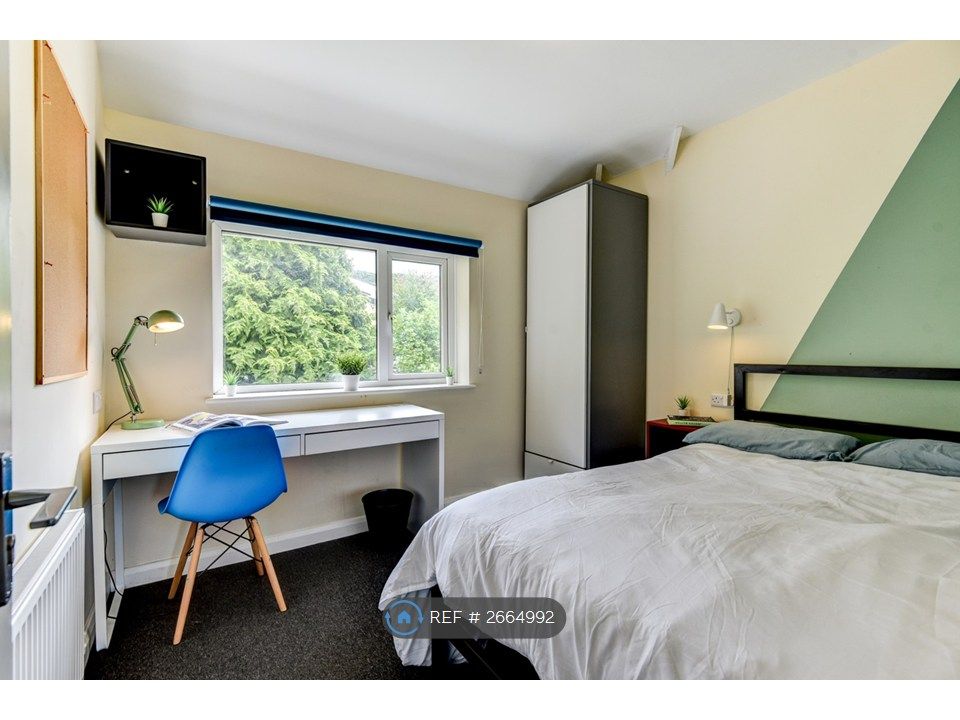 Property photo 2 of 17 Bedroom 3