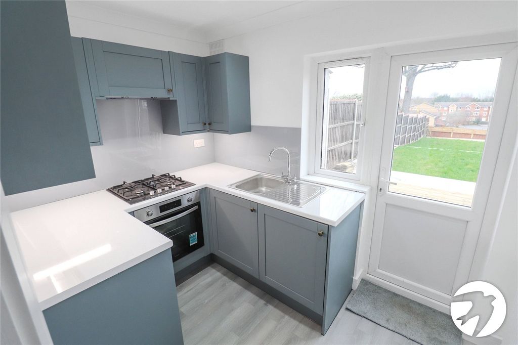 Property photo 3 of 13 Picture No. 10