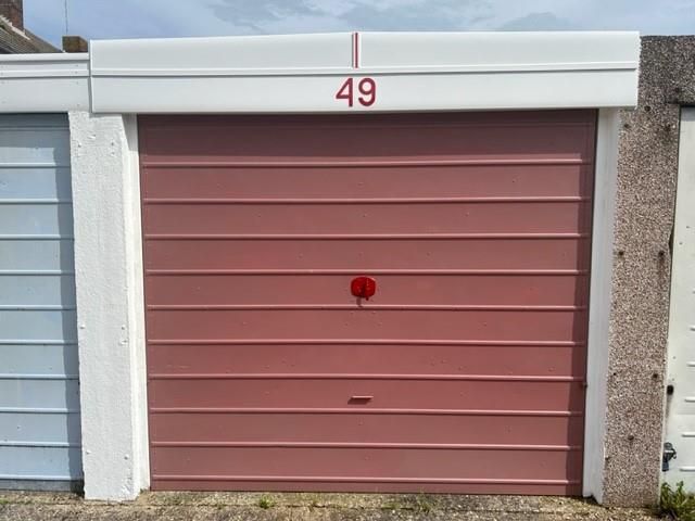 Property photo 2 of 16 49 Sussex Stret Garage.Jpg