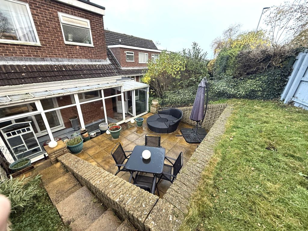 Property photo 3 of 12