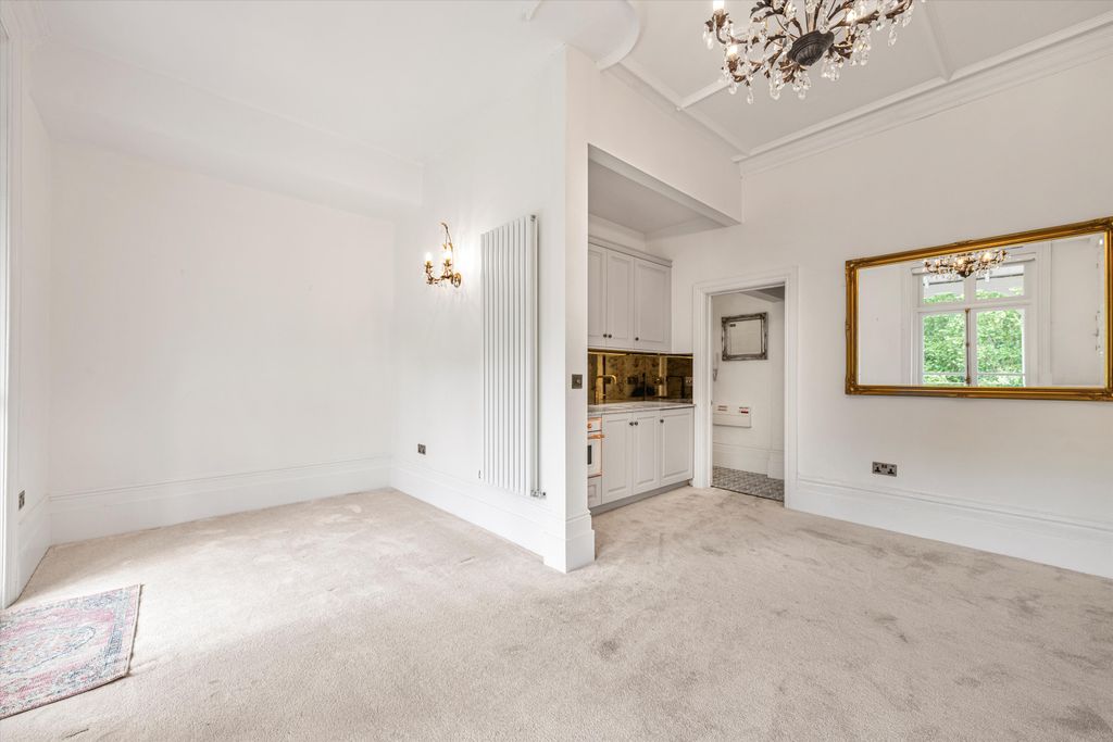 Property photo 3 of 11 Image