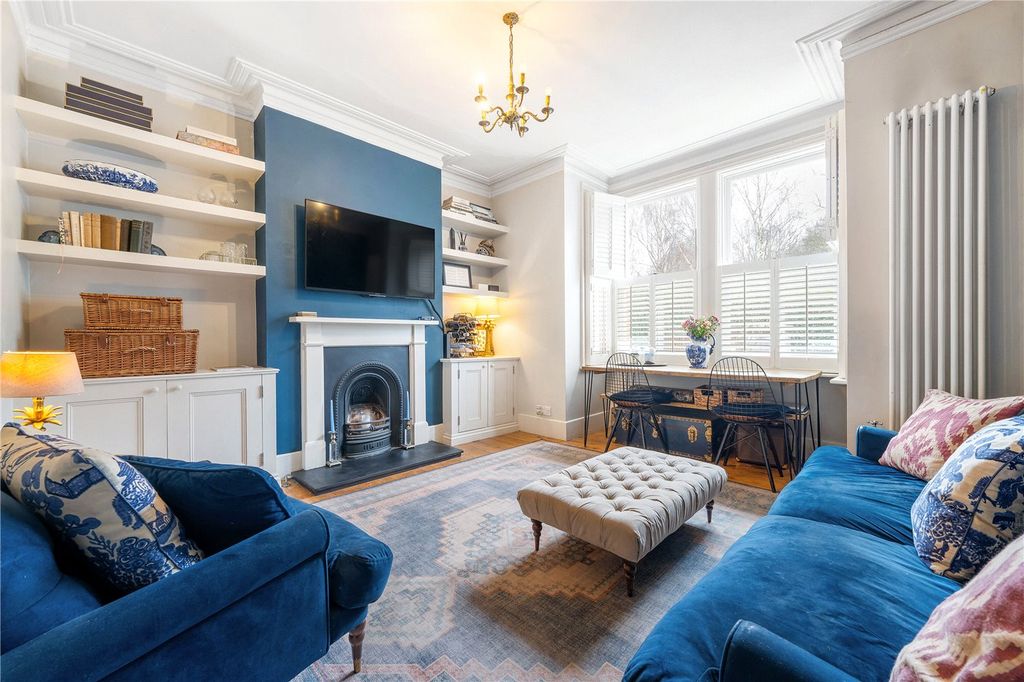 Property photo 1 of 21 Reception